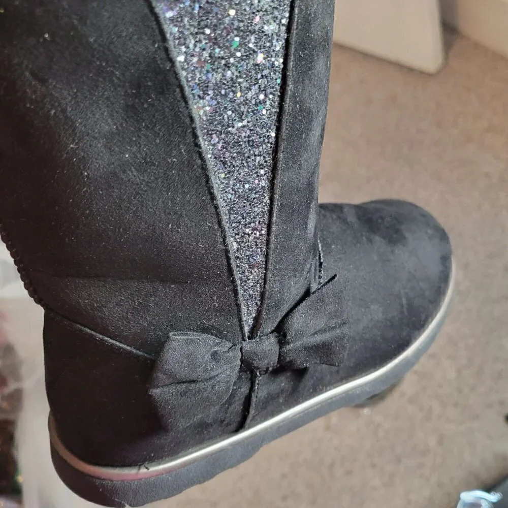 Girl’s Kohls Kinsley Black Boots Size 4M